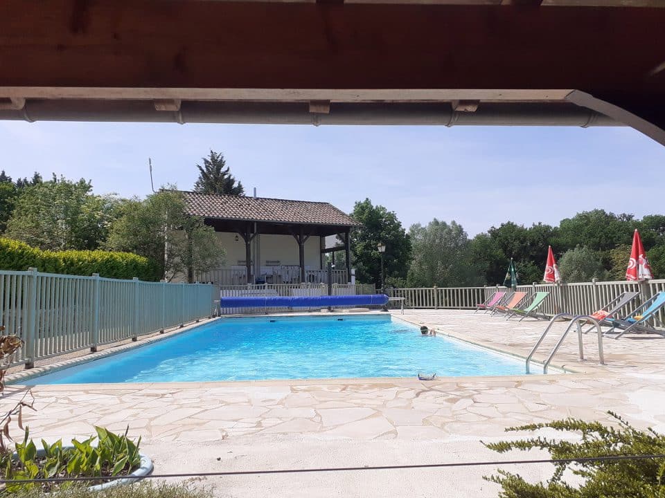 piscine-camping-lot