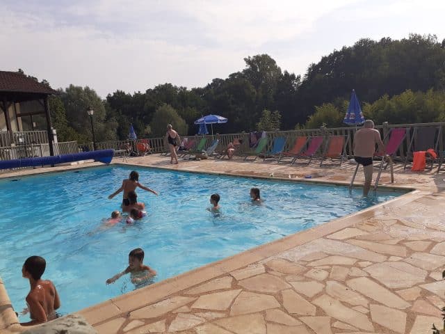 piscine camping lot